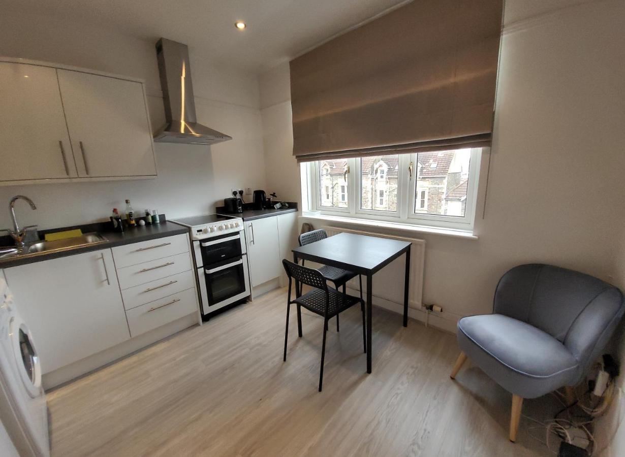 Quiet Terraced House Apartment Bristol Exterior photo